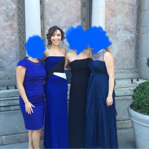 BCBGeneration Audrianna Colorblock Gown – Size 2 - Picture 13 of 13